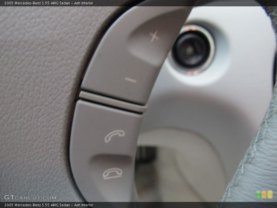 Ash Interior Controls for the 2005 Mercedes-Benz S 55 AMG Sedan #60198724