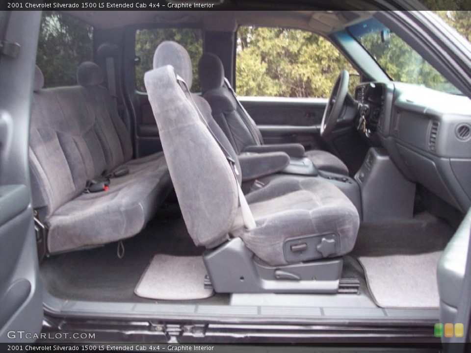 Graphite Interior Photo for the 2001 Chevrolet Silverado 1500 LS Extended Cab 4x4 #60199624