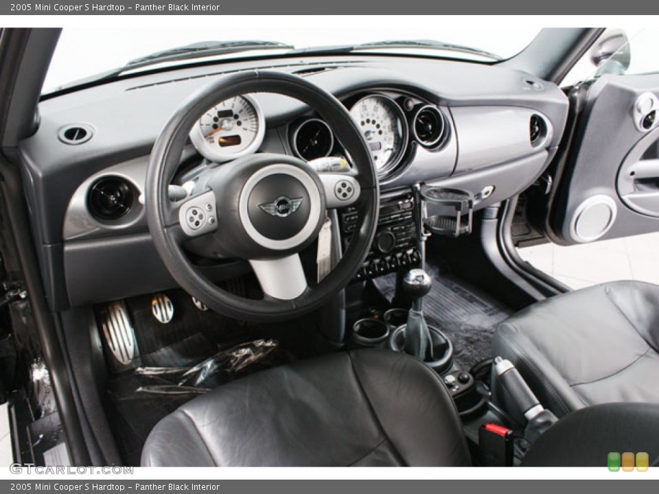 Panther Black Interior Photo for the 2005 Mini Cooper S Hardtop #60203380