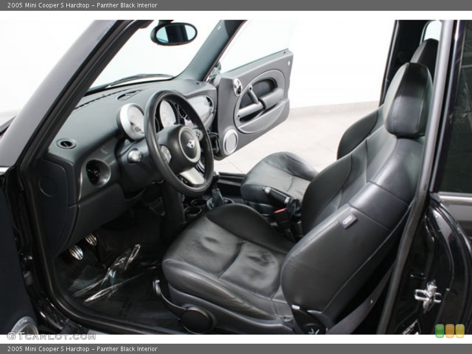 Panther Black Interior Photo for the 2005 Mini Cooper S Hardtop #60203437