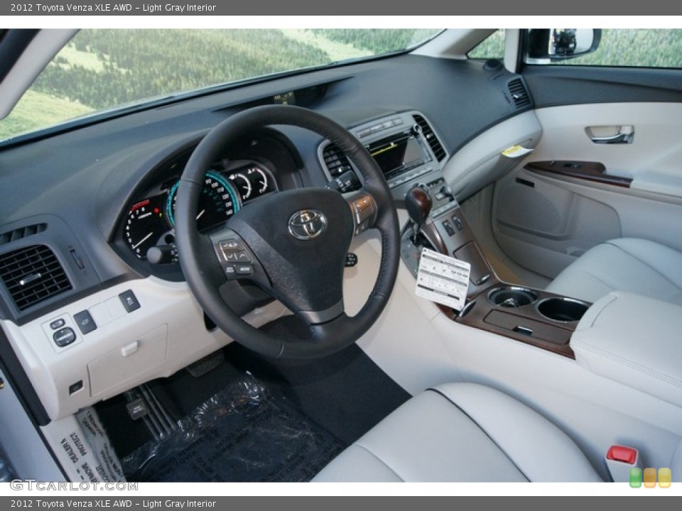 Light Gray Interior Photo for the 2012 Toyota Venza XLE AWD #60206311