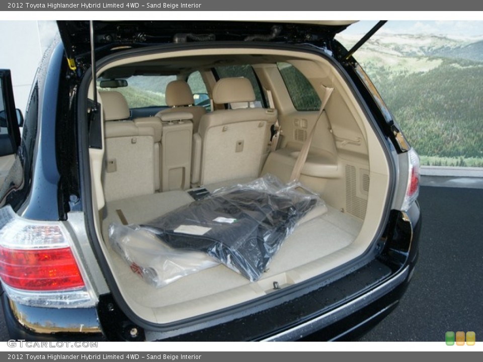 Sand Beige Interior Trunk for the 2012 Toyota Highlander Hybrid Limited 4WD #60210684