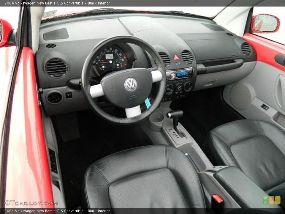 Black Interior Photo for the 2004 Volkswagen New Beetle GLS Convertible #60216616