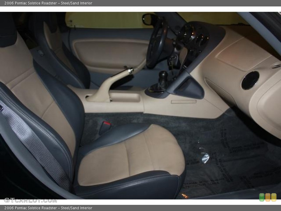 Steel/Sand Interior Photo for the 2006 Pontiac Solstice Roadster #60222898