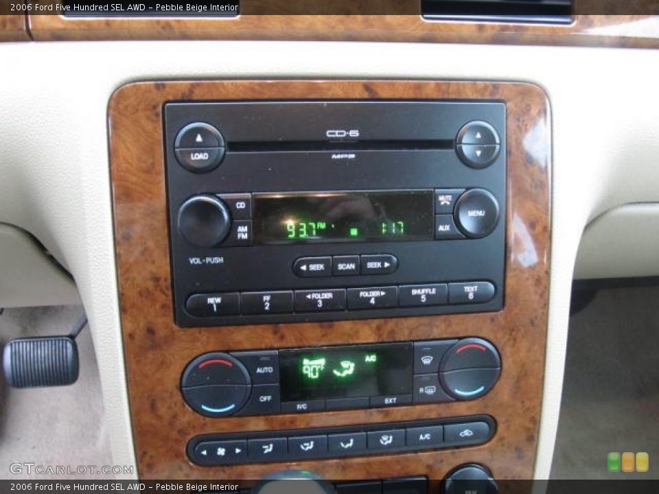 Pebble Beige Interior Controls for the 2006 Ford Five Hundred SEL AWD #60229387