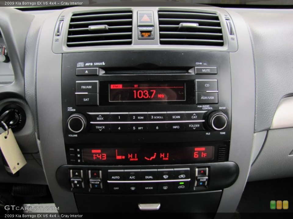 Gray Interior Audio System for the 2009 Kia Borrego EX V6 4x4 #60229672