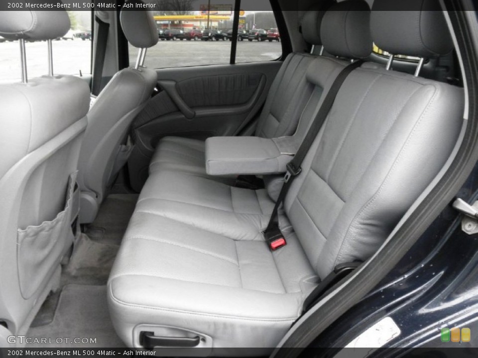 Ash Interior Photo for the 2002 Mercedes-Benz ML 500 4Matic #60253957