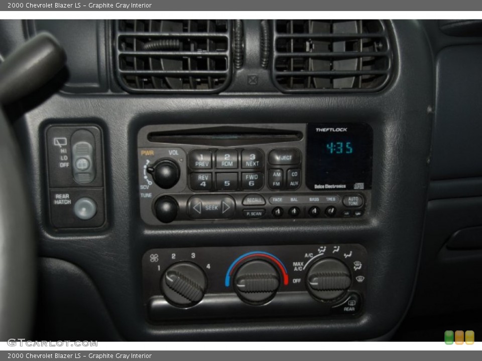 Graphite Gray Interior Audio System for the 2000 Chevrolet Blazer LS #60255435