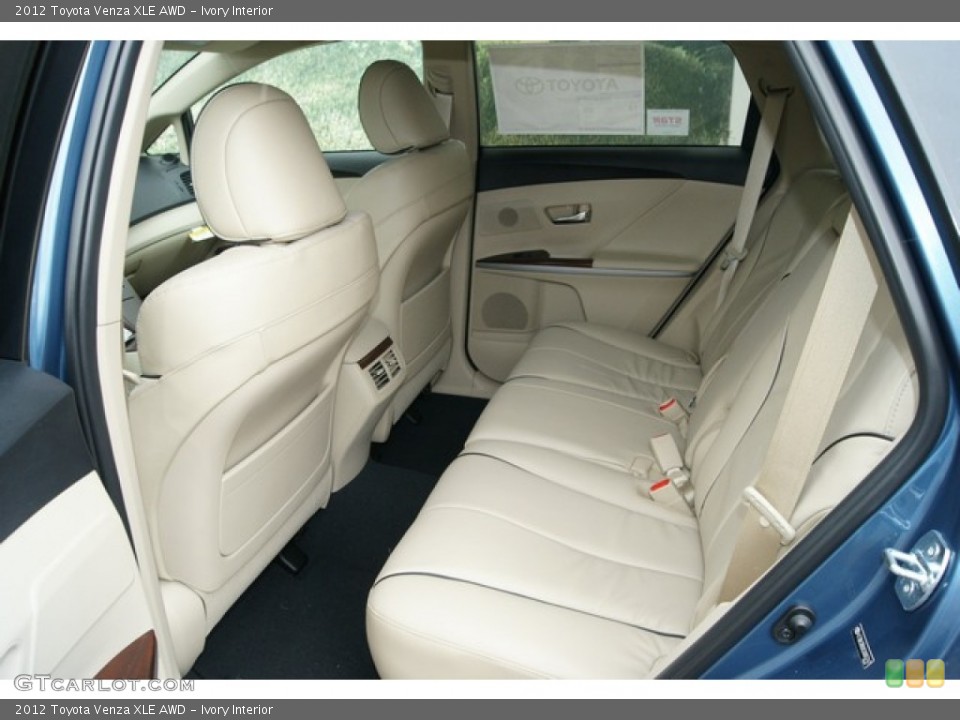 Ivory Interior Photo for the 2012 Toyota Venza XLE AWD #60260136