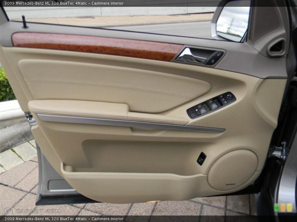 Cashmere Interior Door Panel for the 2009 Mercedes-Benz ML 320 BlueTec 4Matic #60264326