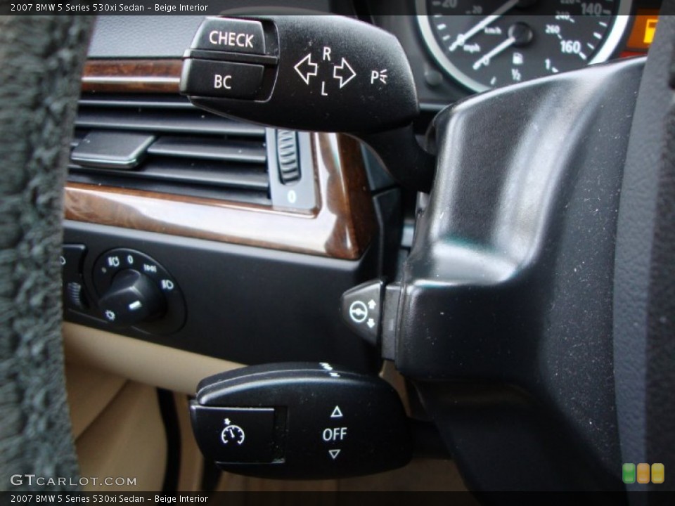 Beige Interior Controls for the 2007 BMW 5 Series 530xi Sedan #60277301