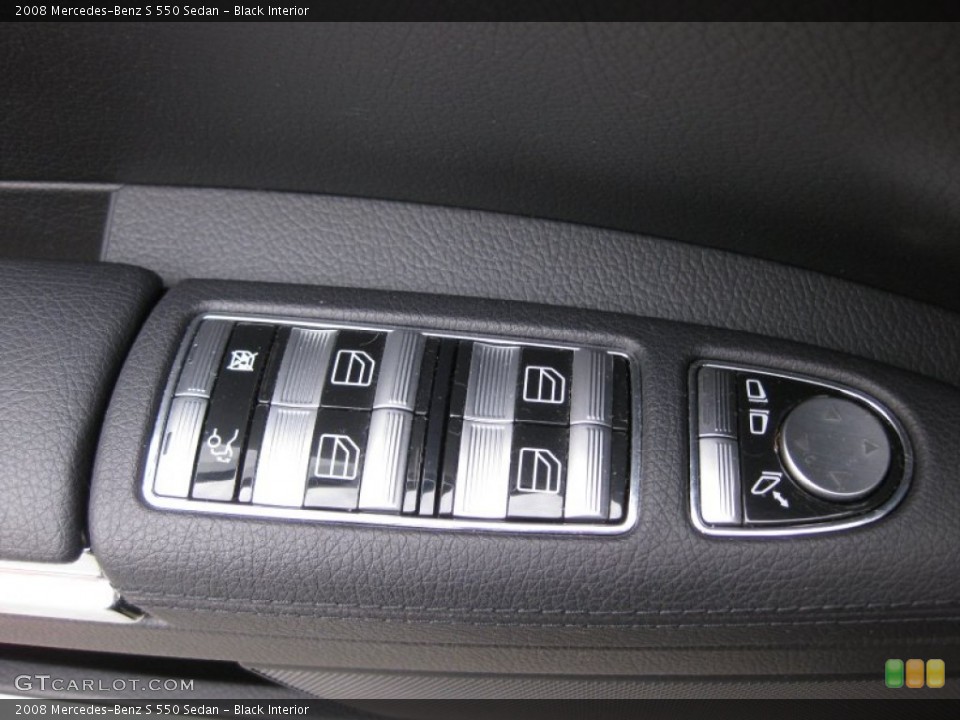 Black Interior Controls for the 2008 Mercedes-Benz S 550 Sedan #60285896