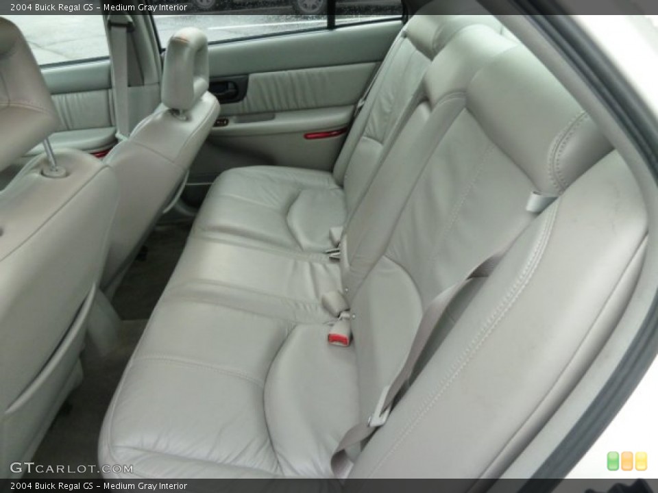 Medium Gray 2004 Buick Regal Interiors