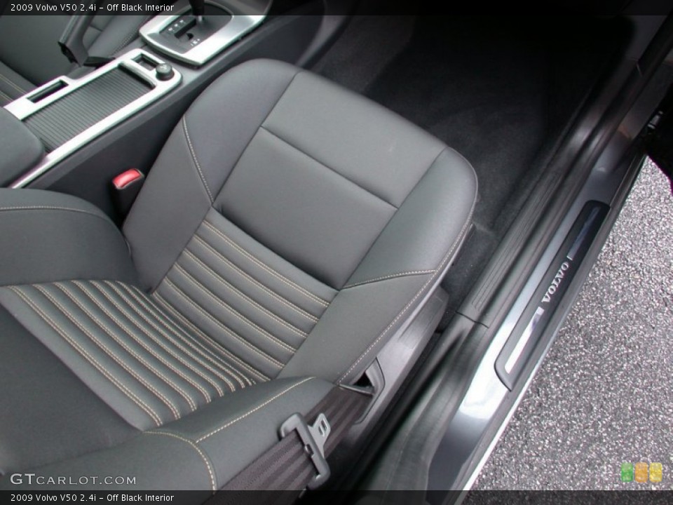 Off Black Interior Front Seat for the 2009 Volvo V50 2.4i #60289084