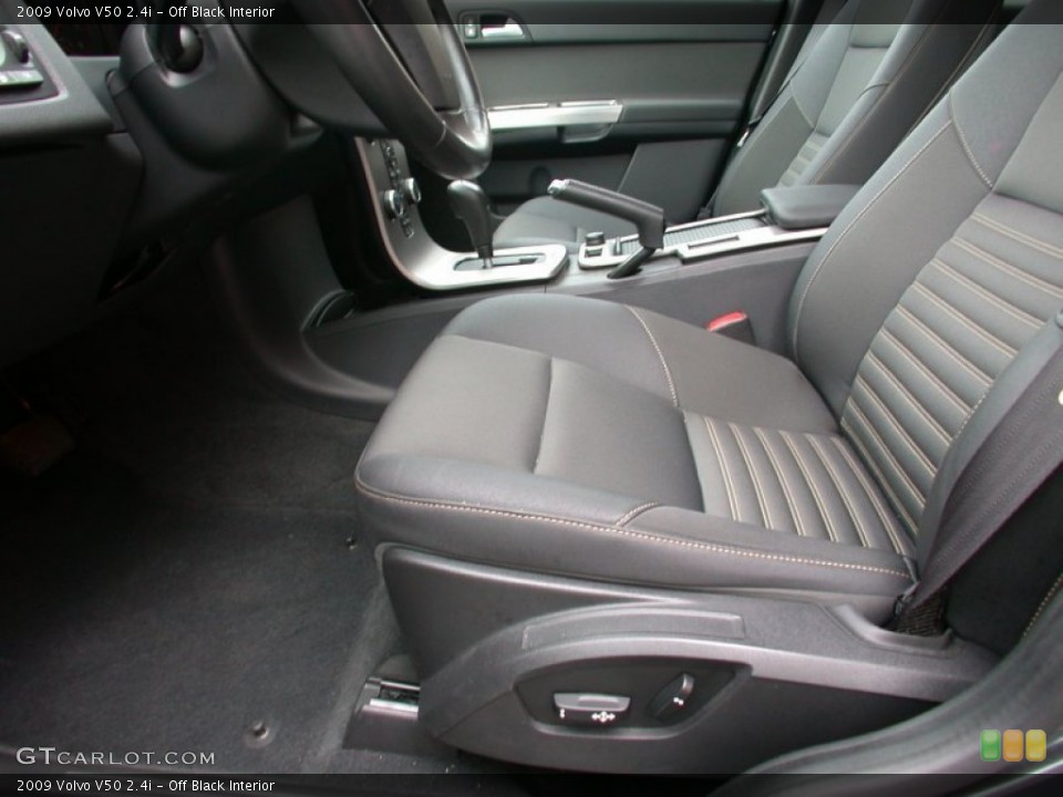 Off Black 2009 Volvo V50 Interiors