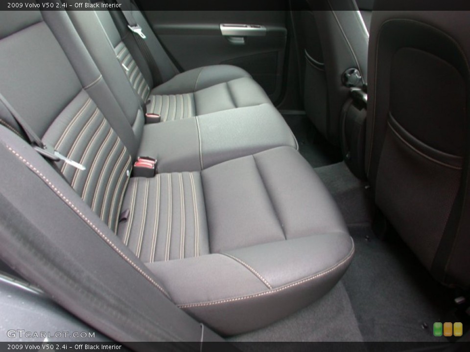 Off Black Interior Photo for the 2009 Volvo V50 2.4i #60289172