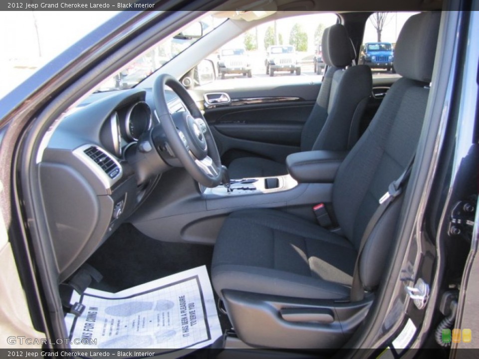 Black Interior Photo for the 2012 Jeep Grand Cherokee Laredo #60330389