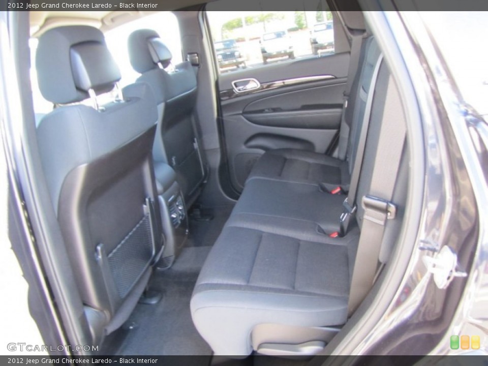 Black Interior Photo for the 2012 Jeep Grand Cherokee Laredo #60330398