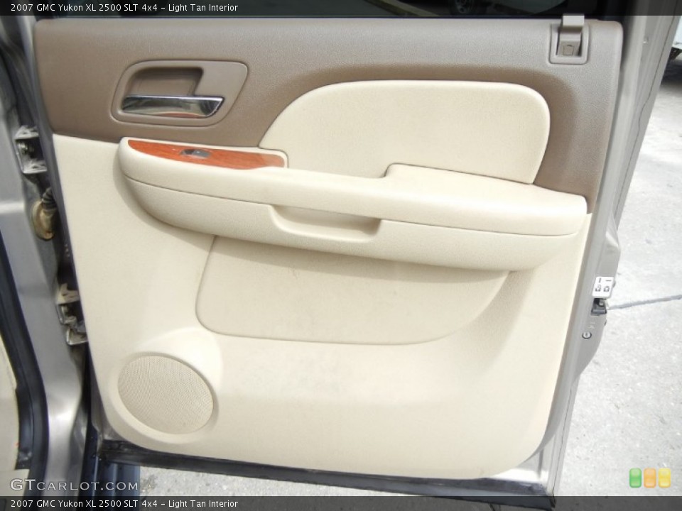 Light Tan Interior Door Panel for the 2007 GMC Yukon XL 2500 SLT 4x4 #60339257
