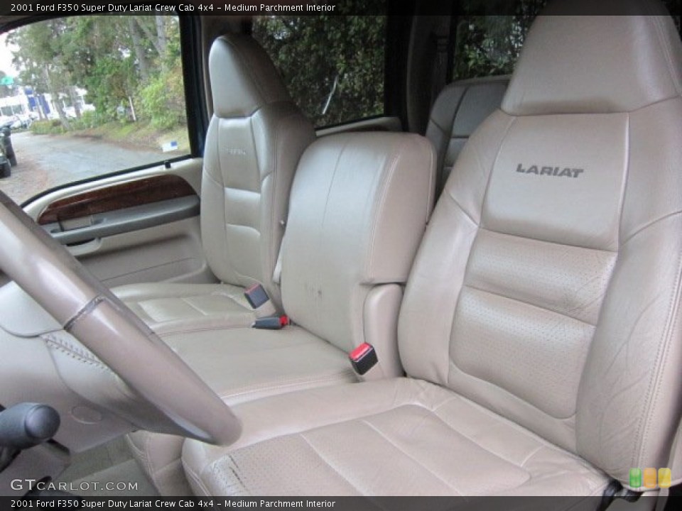 Medium Parchment Interior Photo for the 2001 Ford F350 Super Duty Lariat Crew Cab 4x4 #60351656