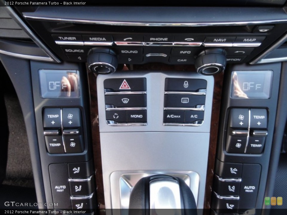 Black Interior Controls for the 2012 Porsche Panamera Turbo #60359108