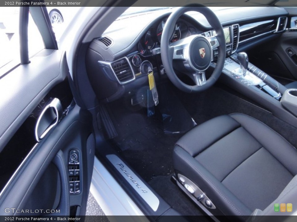 Black Interior Photo for the 2012 Porsche Panamera 4 #60359636