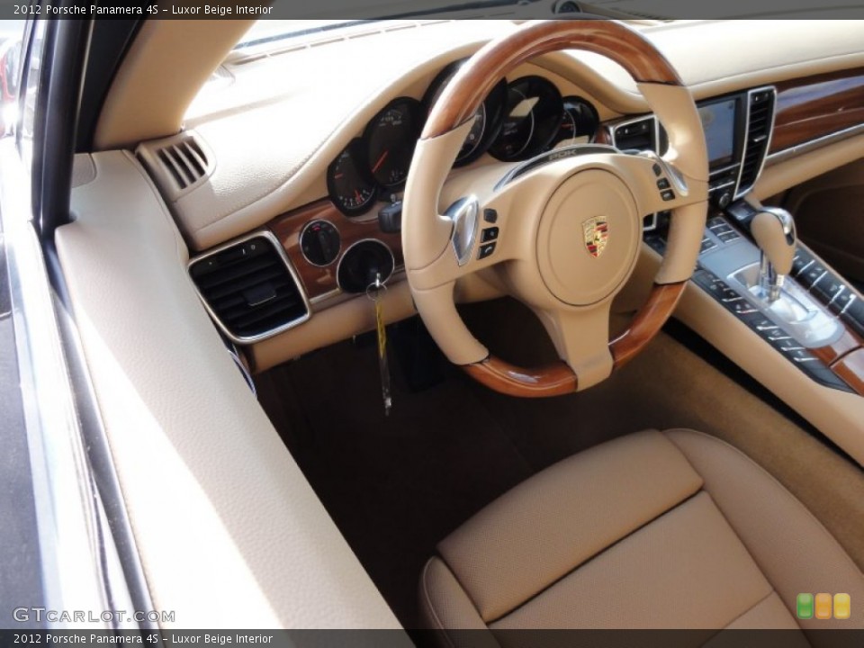 Luxor Beige Interior Photo for the 2012 Porsche Panamera 4S #60361596