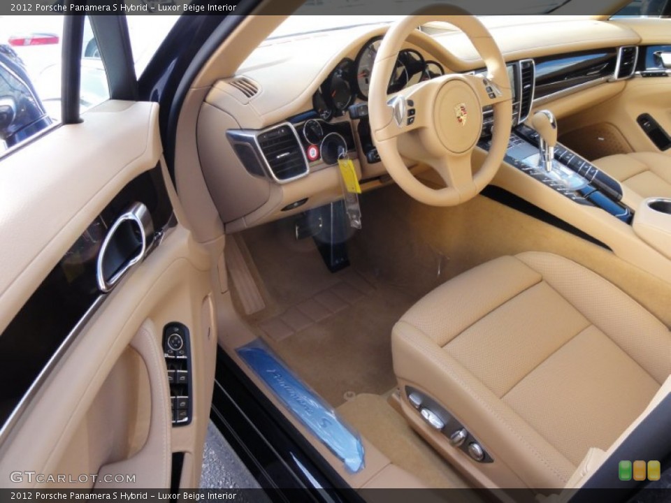 Luxor Beige Interior Photo for the 2012 Porsche Panamera S Hybrid #60362037