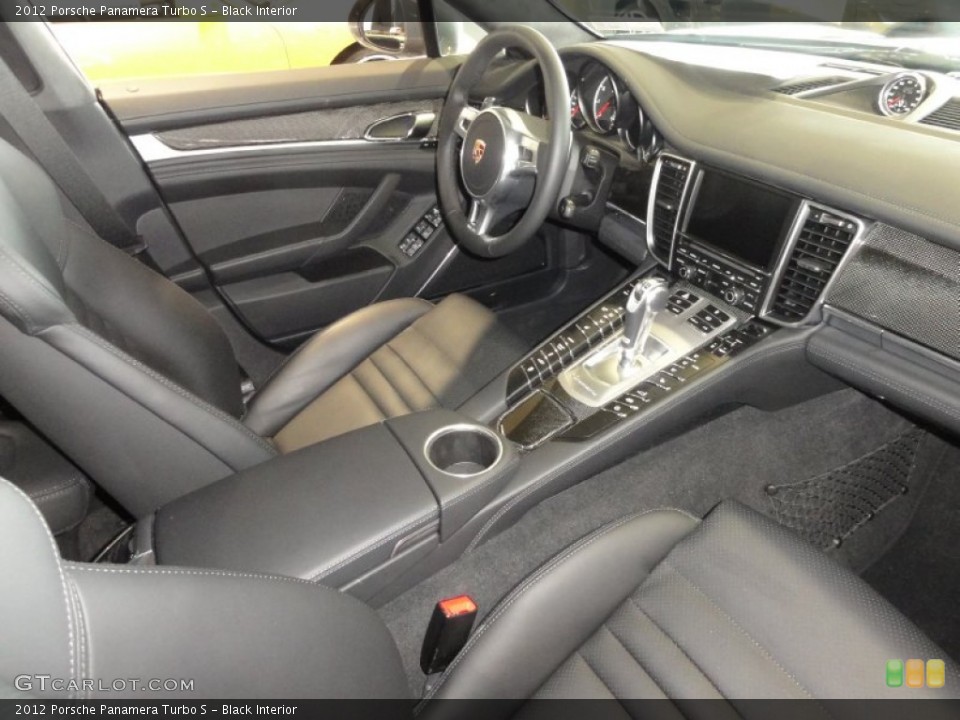 Black Interior Photo for the 2012 Porsche Panamera Turbo S #60362529