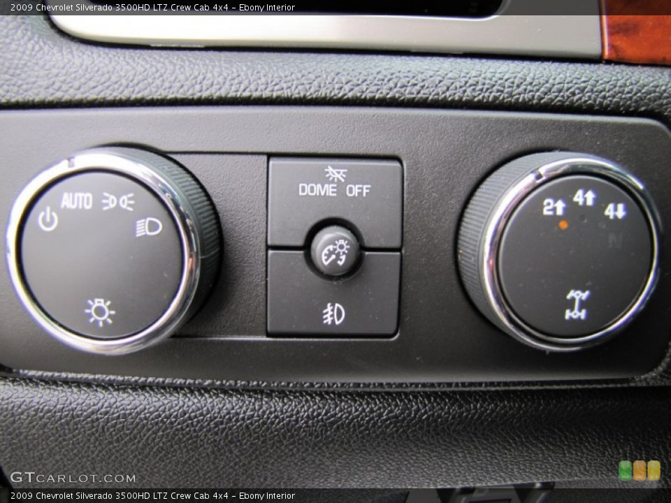 Ebony Interior Controls for the 2009 Chevrolet Silverado 3500HD LTZ Crew Cab 4x4 #60368205