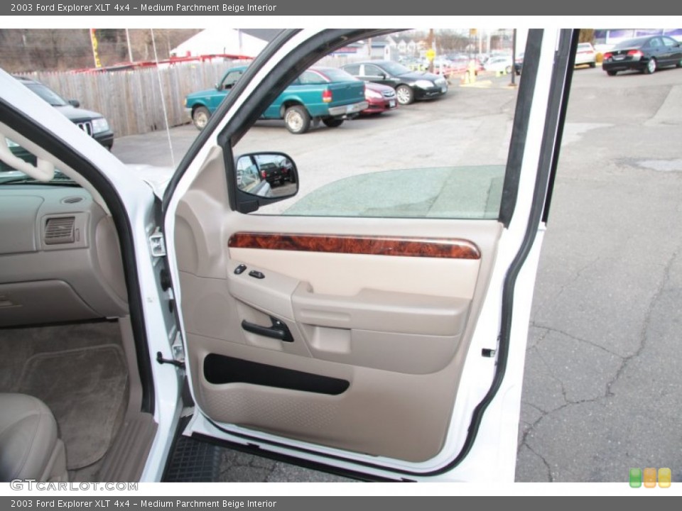 Medium Parchment Beige Interior Door Panel for the 2003 Ford Explorer XLT 4x4 #60370587