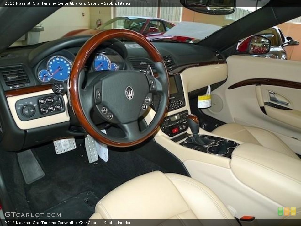 Sabbia Interior Photo for the 2012 Maserati GranTurismo Convertible GranCabrio #60375225