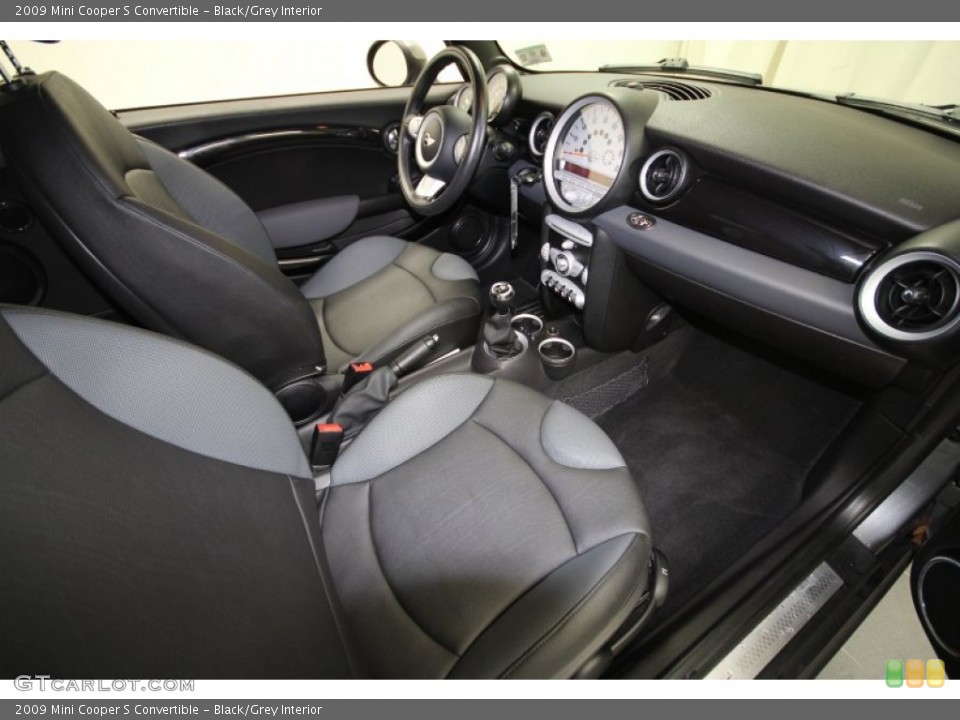 Black/Grey Interior Photo for the 2009 Mini Cooper S Convertible #60376350