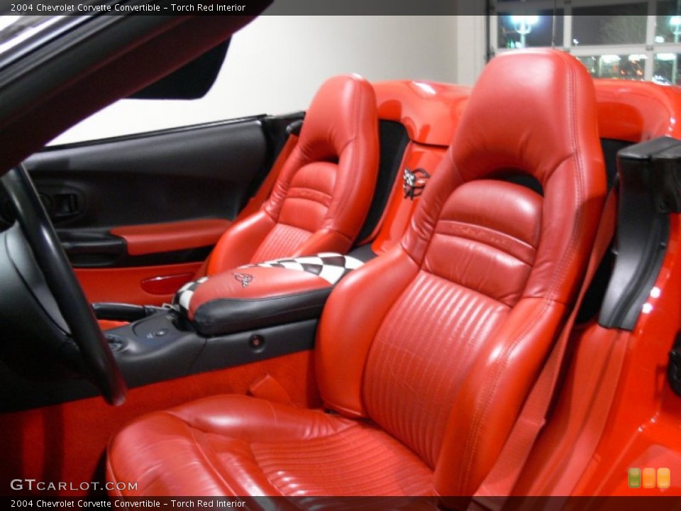 Torch Red Interior Photo for the 2004 Chevrolet Corvette Convertible #60387471