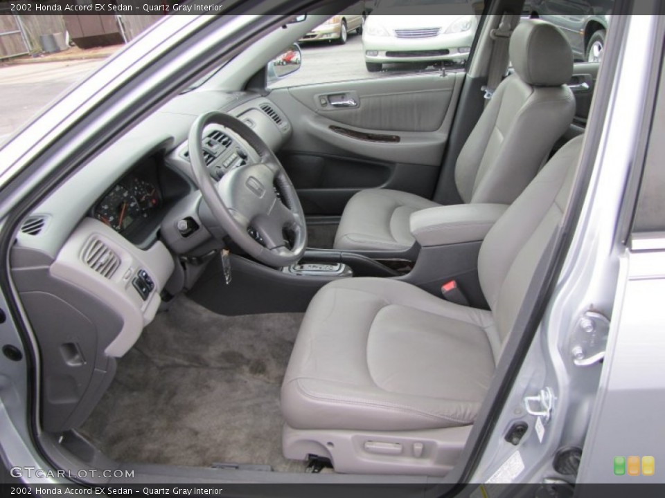 Quartz Gray Interior Photo for the 2002 Honda Accord EX Sedan #60407735
