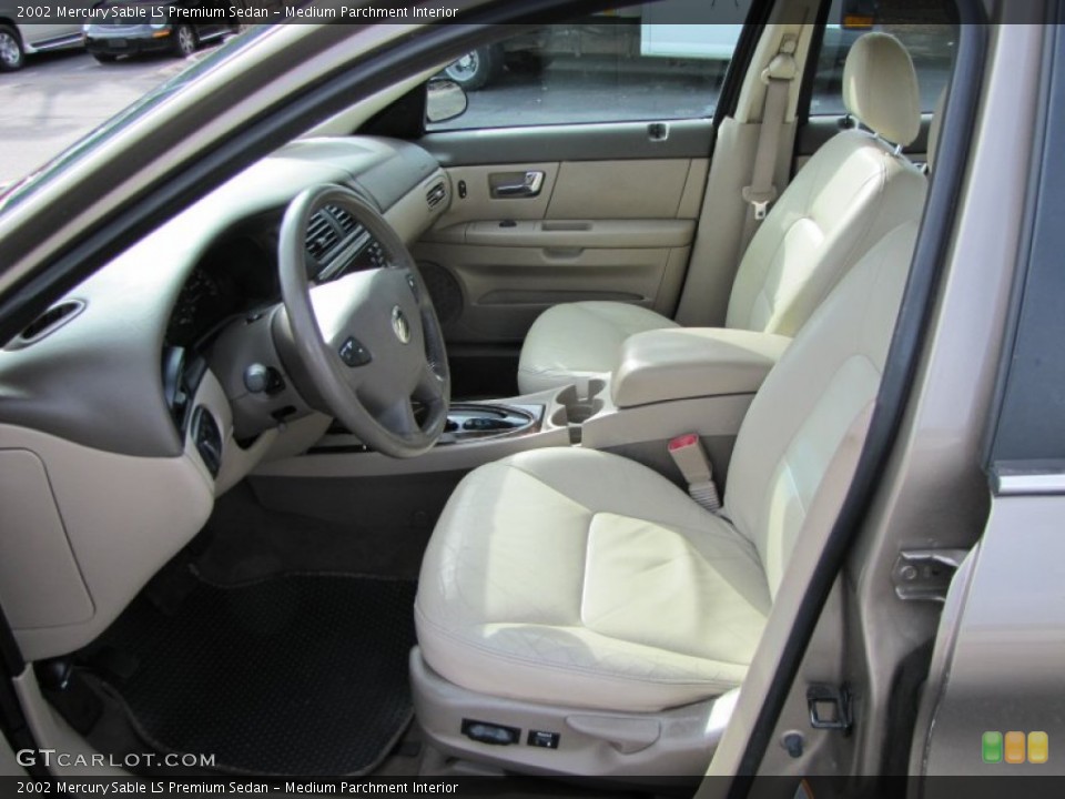 Medium Parchment Interior Photo for the 2002 Mercury Sable LS Premium Sedan #60408224