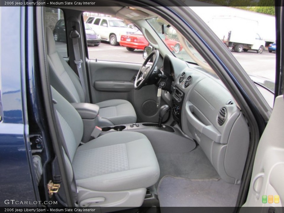 Medium Slate Gray Interior Photo for the 2006 Jeep Liberty Sport #60408779
