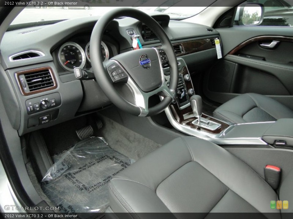 Off Black Interior Photo for the 2012 Volvo XC70 3.2 #60409766