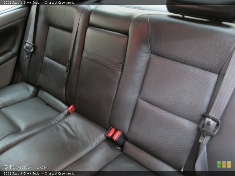 Charcoal Grey Interior Photo for the 2002 Saab 9-5 Arc Sedan #60415409