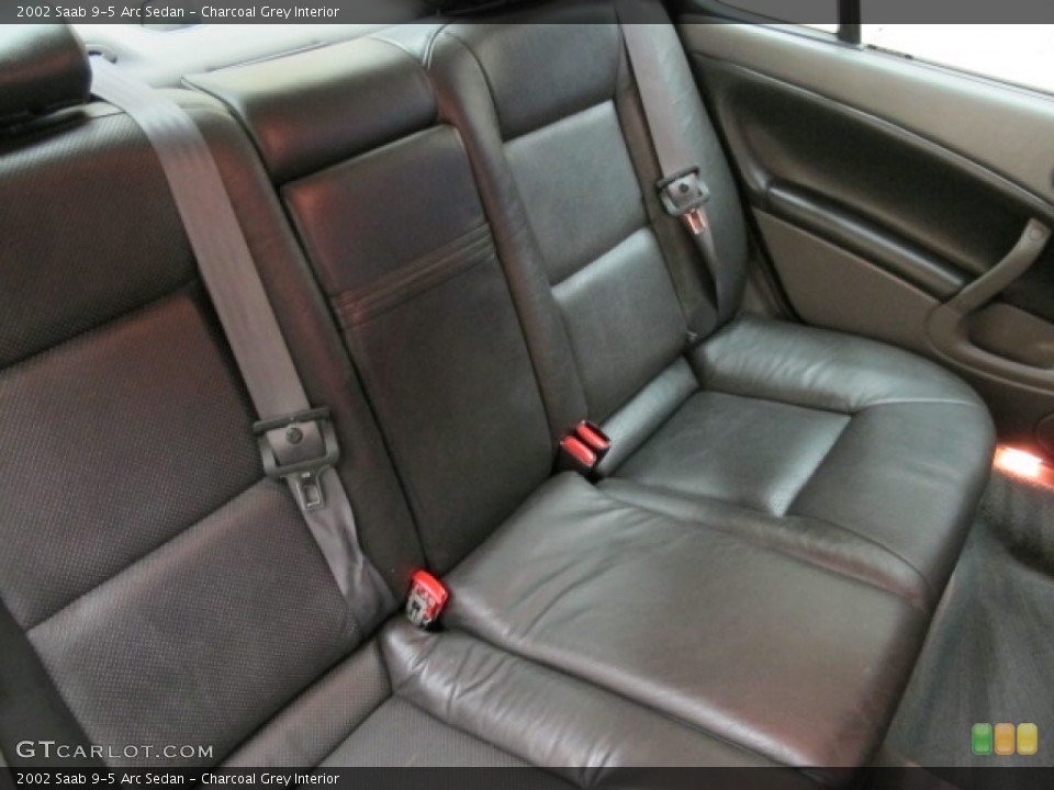 Charcoal Grey Interior Photo for the 2002 Saab 9-5 Arc Sedan #60415429