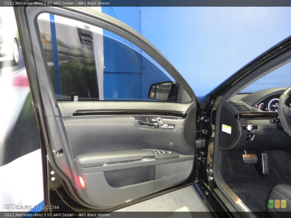 AMG Black Interior Door Panel for the 2011 Mercedes-Benz S 63 AMG Sedan #60418331