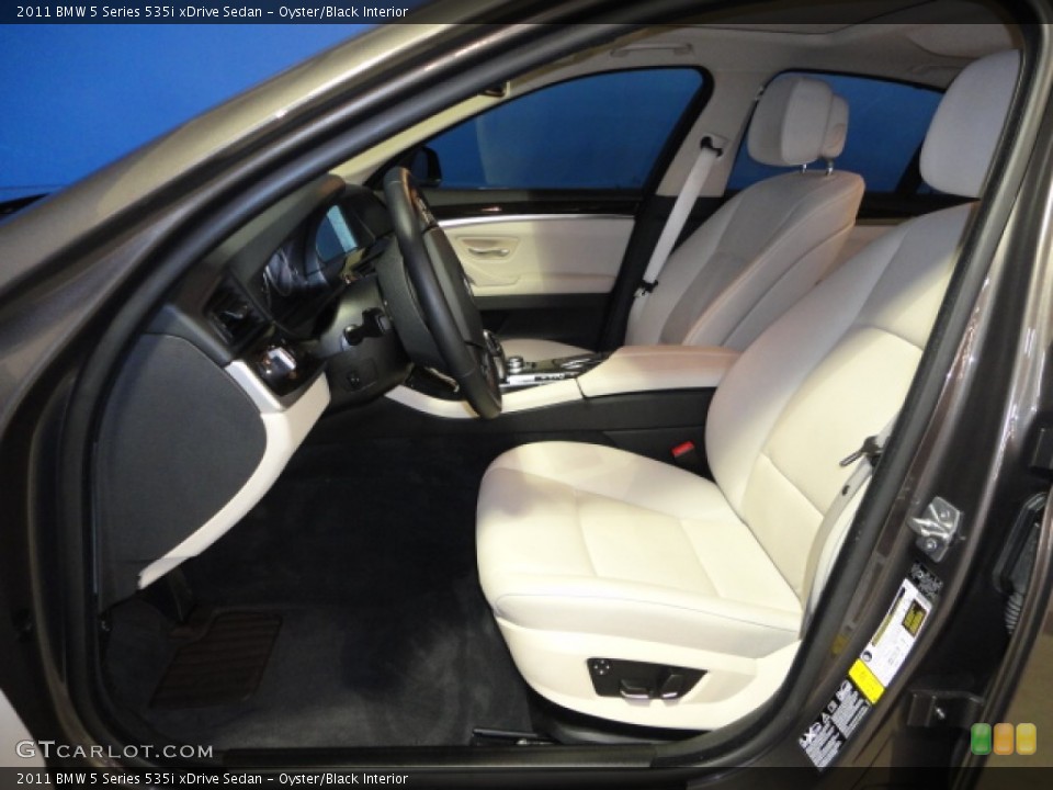 Oyster/Black Interior Photo for the 2011 BMW 5 Series 535i xDrive Sedan #60421052