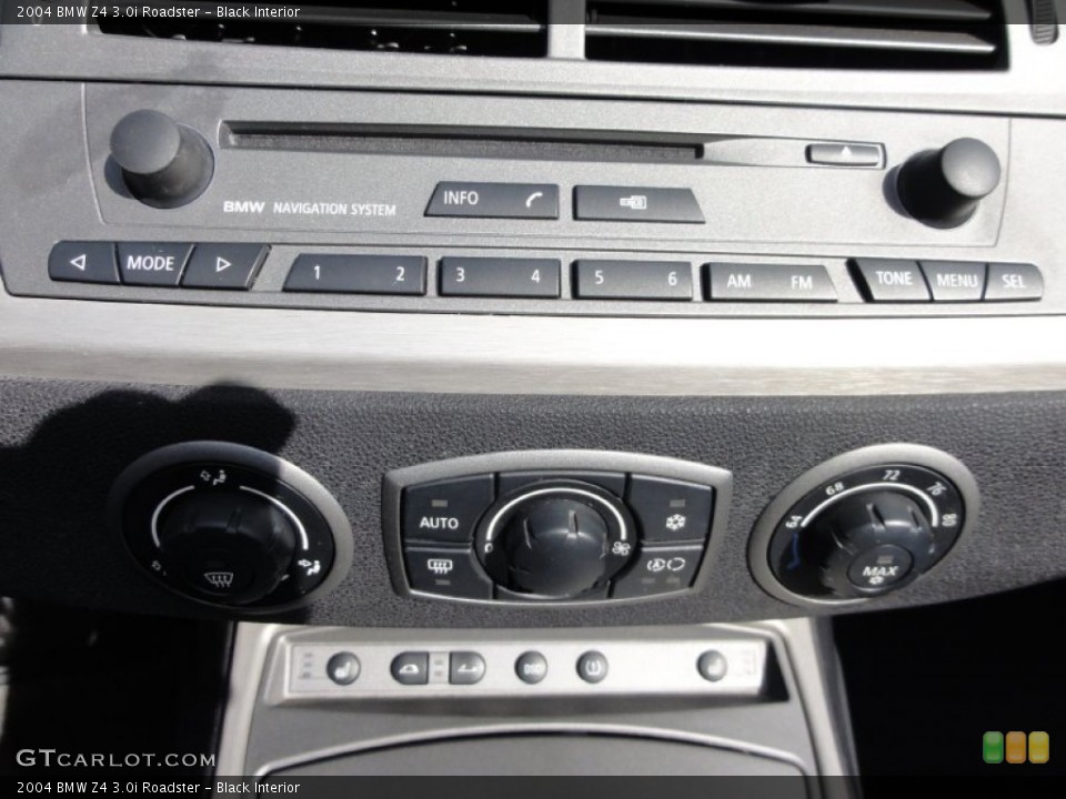 Black Interior Controls for the 2004 BMW Z4 3.0i Roadster #60423521