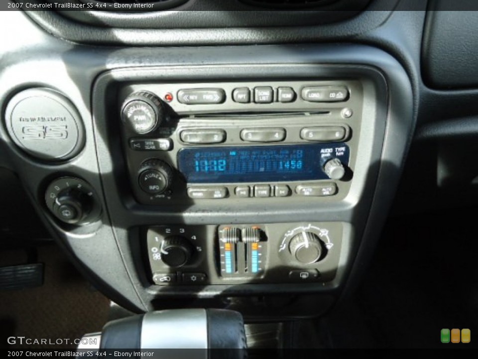 Ebony Interior Controls for the 2007 Chevrolet TrailBlazer SS 4x4 #60427641