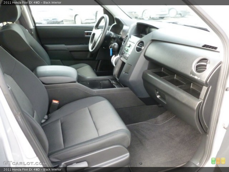 Black Interior Photo for the 2011 Honda Pilot EX 4WD #60439301