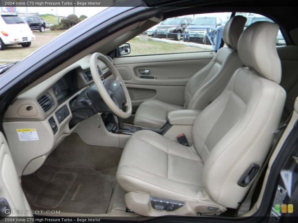 Beige Interior Photo for the 2004 Volvo C70 High Pressure Turbo #60441359