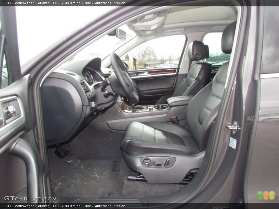 Black Anthracite Interior Photo for the 2012 Volkswagen Touareg TDI Lux 4XMotion #60470014