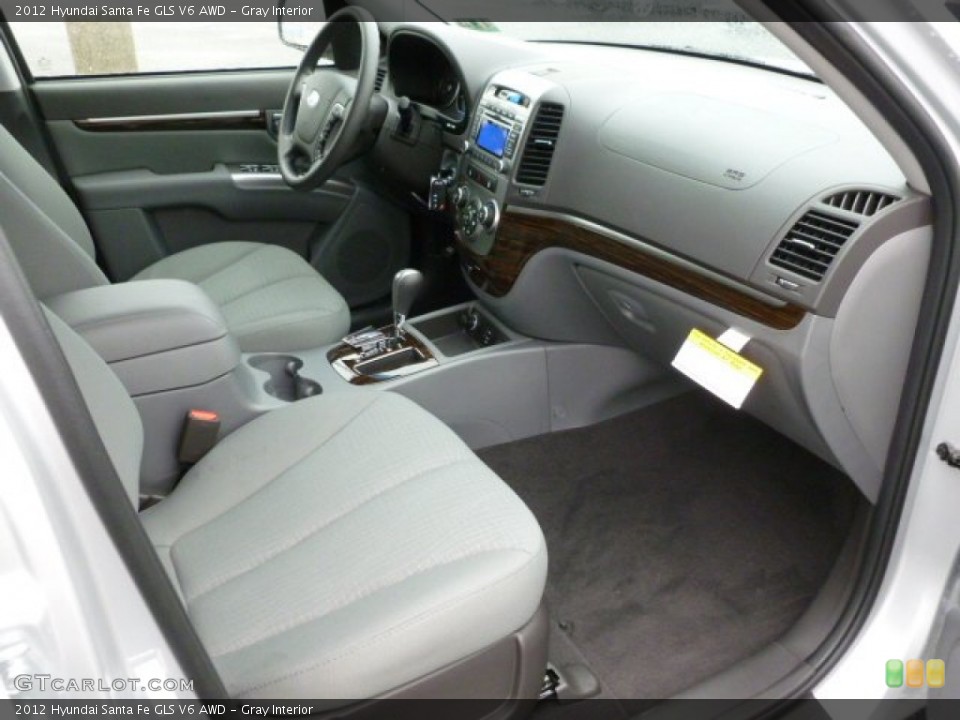 Gray Interior Photo for the 2012 Hyundai Santa Fe GLS V6 AWD #60472361