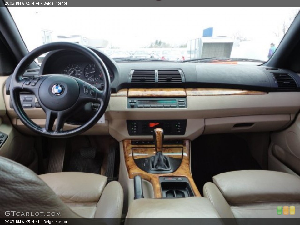 Beige Interior Dashboard for the 2003 BMW X5 4.4i #60484940