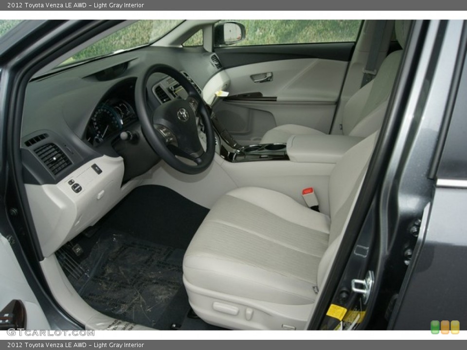 Light Gray Interior Photo for the 2012 Toyota Venza LE AWD #60486377